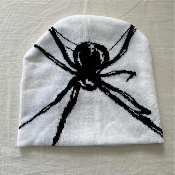 Y2K 2000s grunge gothic punk spider white beanie - Picture 3 of 4